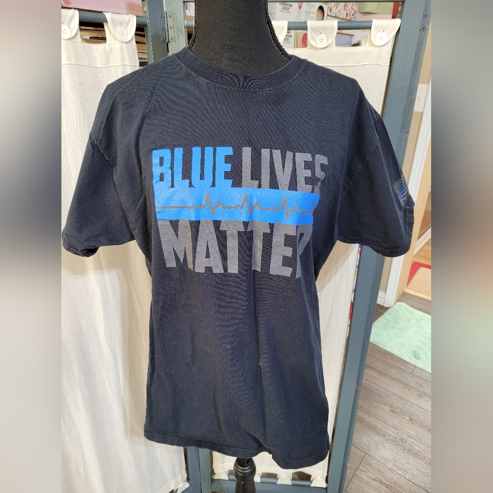 (4096) Froot of the Loom, Tee Shirt, Blue Lives matter logo, L,
